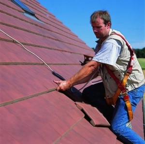 Comment protéger sa toiture contre l’humidité