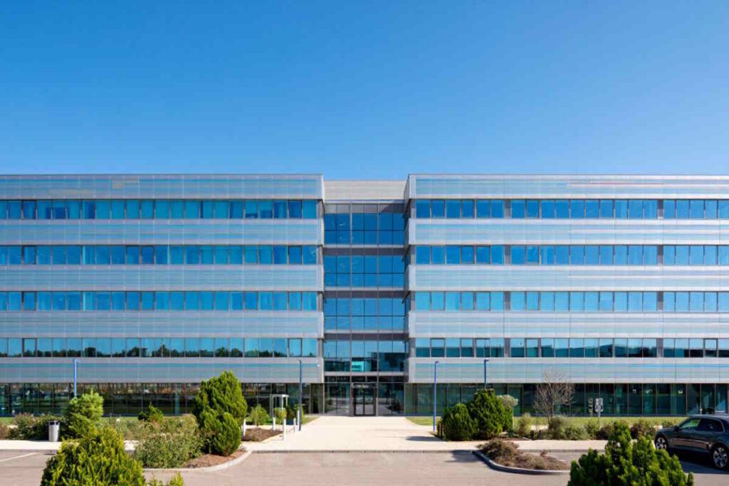 local commercial ou bureaux à louer/vendre à Bordeaux