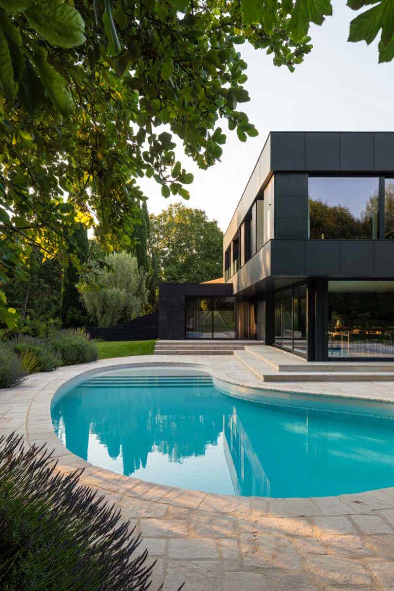 Villa moderne avec piscine